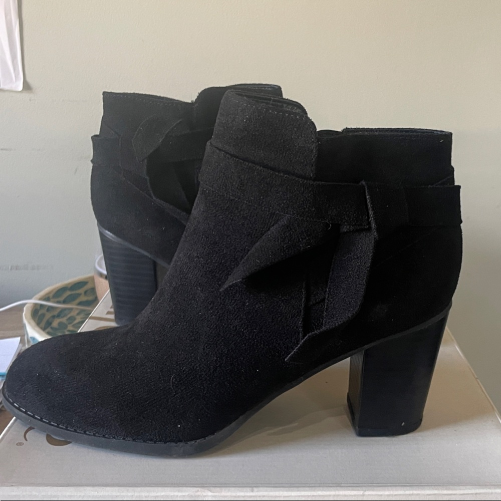 A2 By Aerosoles Black Ankle Booties like new